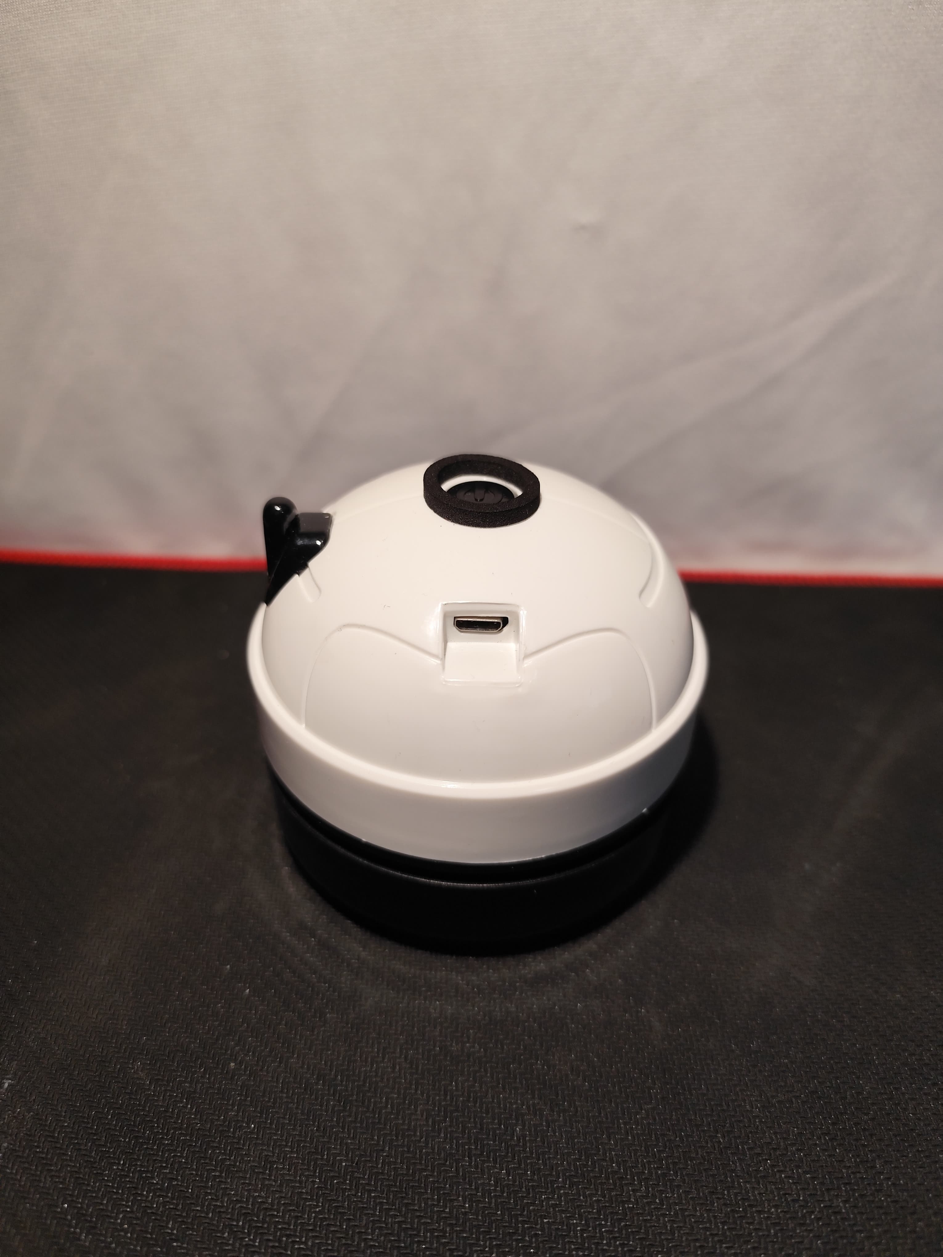 Mini odkurzacz na biurko