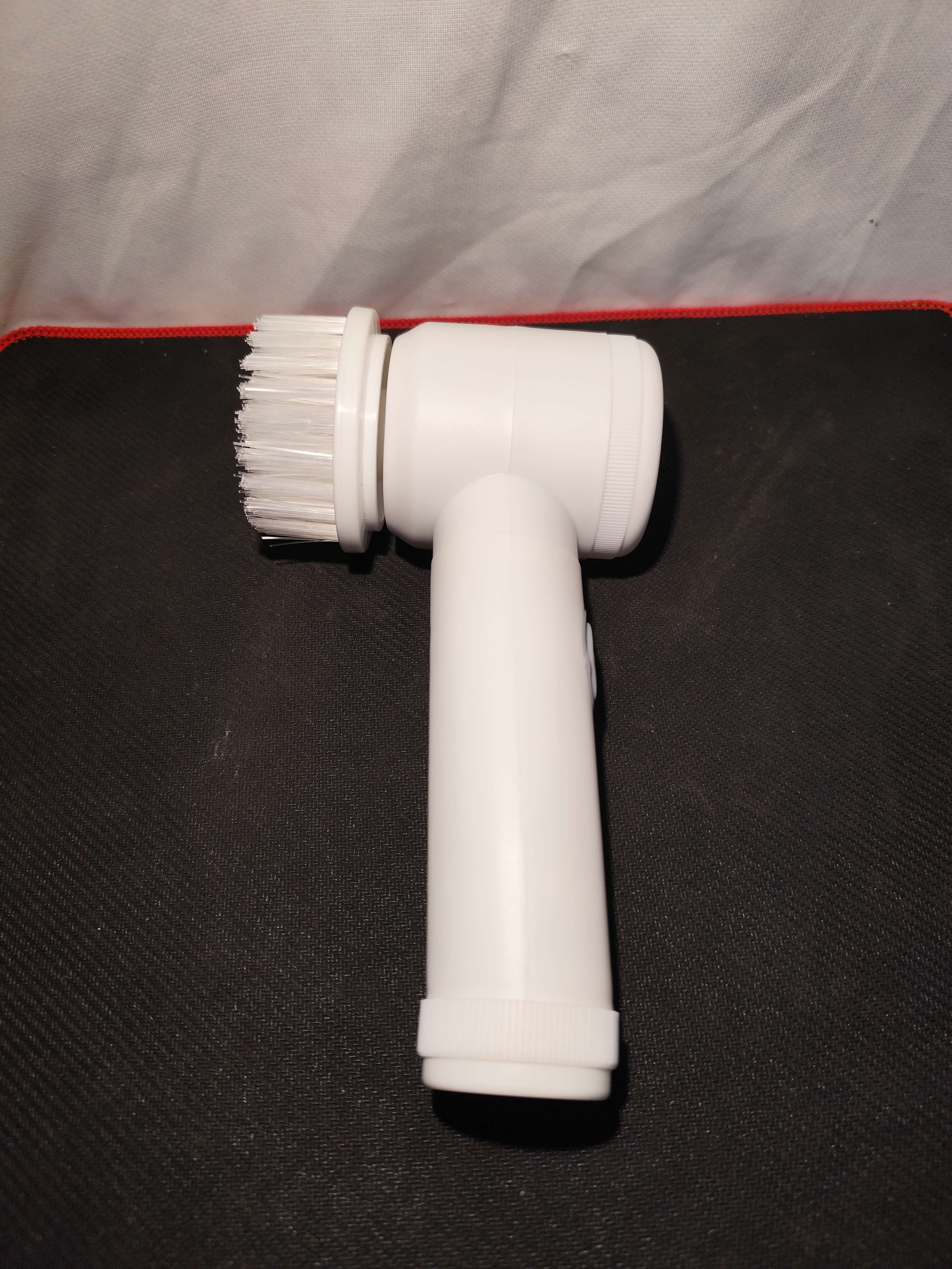 Elektroniczna szczotka czyszcząca