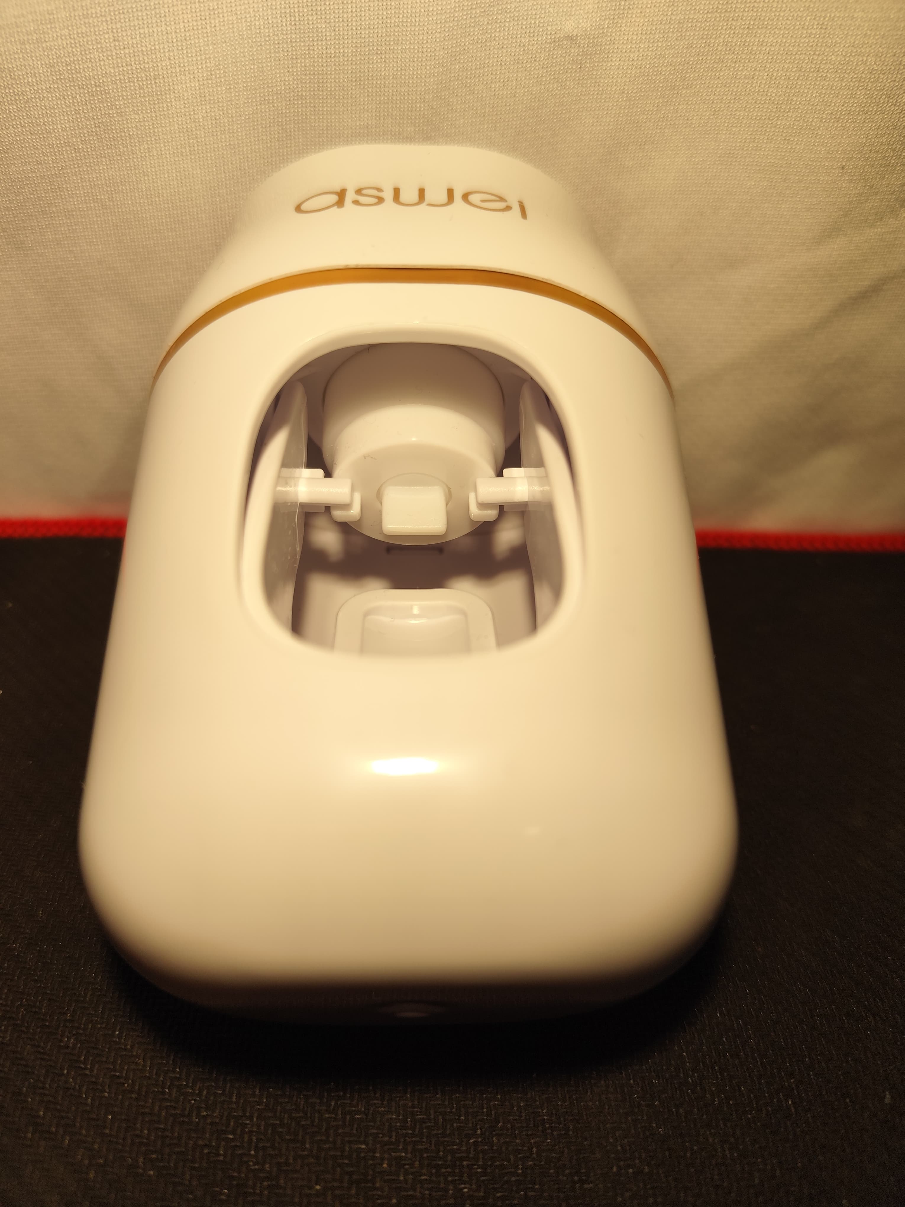 Wyciskacz do pasty z tubki